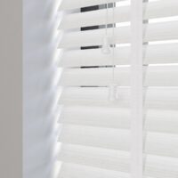 Alura Oak Taped White